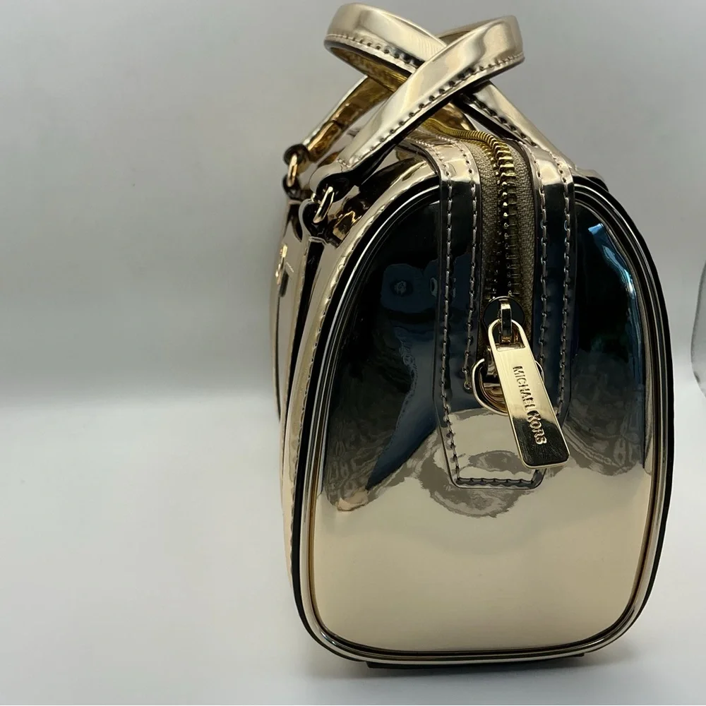 Michael Kors Jet Set Mini Duffel Crossbody Pale Gold Metallic NWOT - Picture 2 of 8